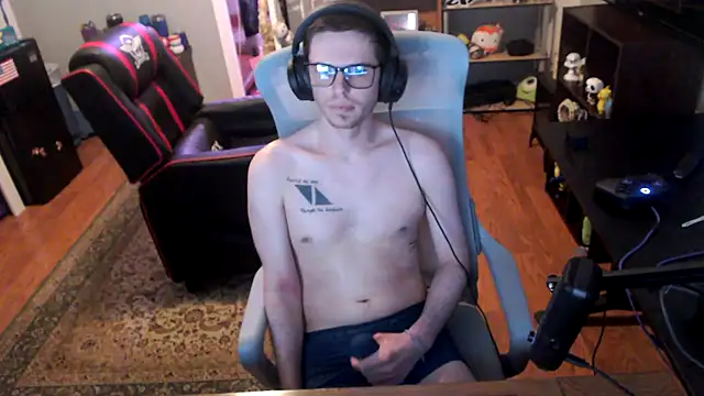 HeadlessHorseman1 online show from December 28, 6:39 am