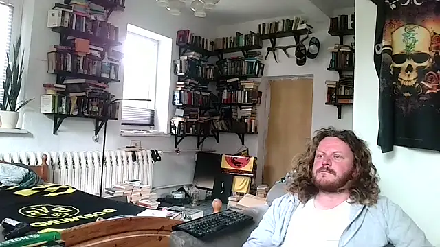 sunr1sa online show from March 25, 1:04 pm