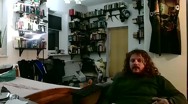 Snapshot of sunr1sa chatting on January 27, 5:47 am sunr1sa online show from January 27, 5:47 am