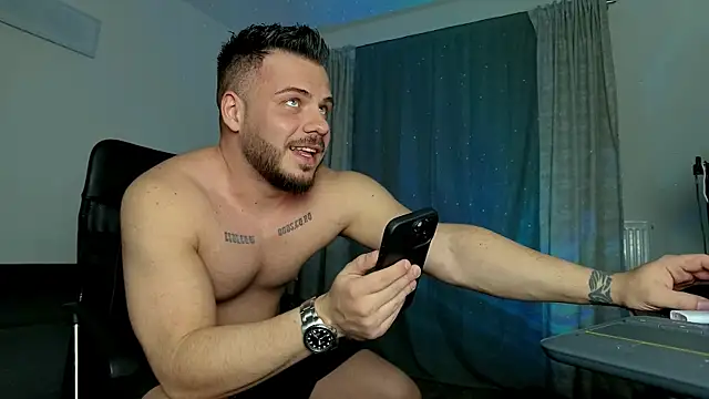 Snapshot of juliusmasters chatting on February 23, 9:36 pm juliusmasters online show from February 23, 9:36 pm