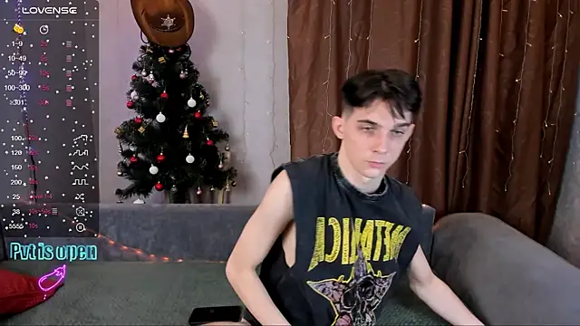 Aaron Boom online show from January 17, 5:10 am