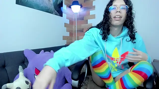 Snapshot of Angel_Dust18 chatting on January 3, 8:11 pm Angel Dust18 online show from January 3, 8:11 pm