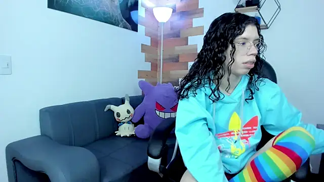 Snapshot of Angel_Dust18 chatting on January 23, 8:13 pm Angel Dust18 online show from January 23, 8:13 pm