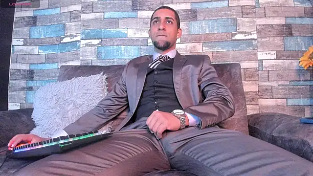 Paolo johnson online show from December 19, 11:51 am