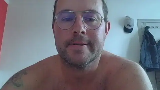porompomperro online show from October 4, 11:37 am