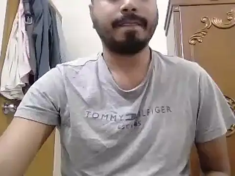Snapshot of desiboyasif chatting on October 12, 4:23 pm desiboyasif online show from October 12, 4:23 pm