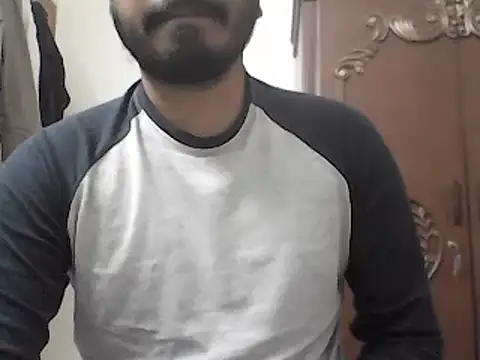 desiboyasif online show from December 18, 8:25 pm