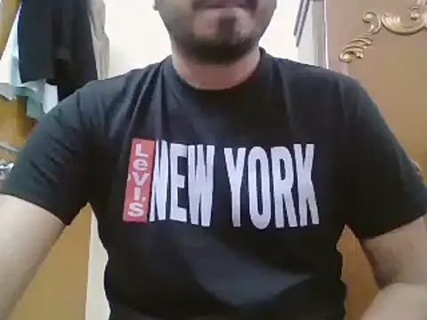 Snapshot of desiboyasif chatting on October 3, 5:51 pm desiboyasif online show from October 3, 5:51 pm
