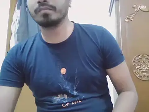 Snapshot of desiboyasif chatting on October 15, 8:05 pm desiboyasif online show from October 15, 8:05 pm