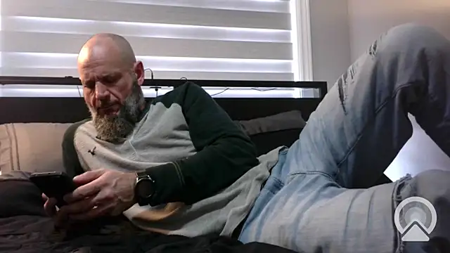 Roaming Medick1 online show from December 16, 6:38 pm