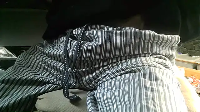 ewuich1 online show from January 10, 7:17 pm