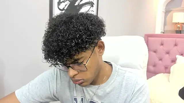 boylittle19cm online show from November 18, 12:31 pm