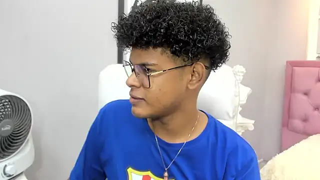 boylittle19cm online show from November 16, 12:51 pm