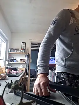 Jonjon3669 online show from April 10, 5:09 pm