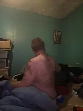 Snapshot of Diaperking916 chatting on October 17, 7:23 am Diaperking916 online show from October 17, 7:23 am