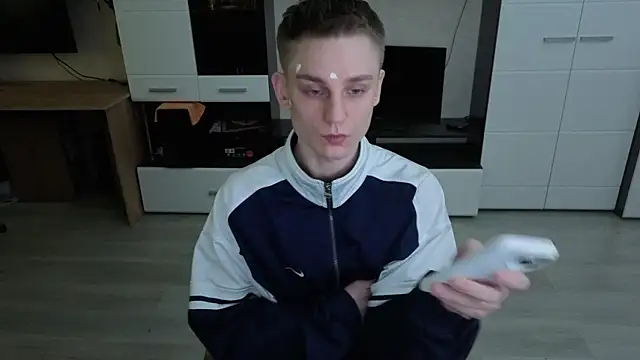 angryzan online show from April 24, 8:38 am