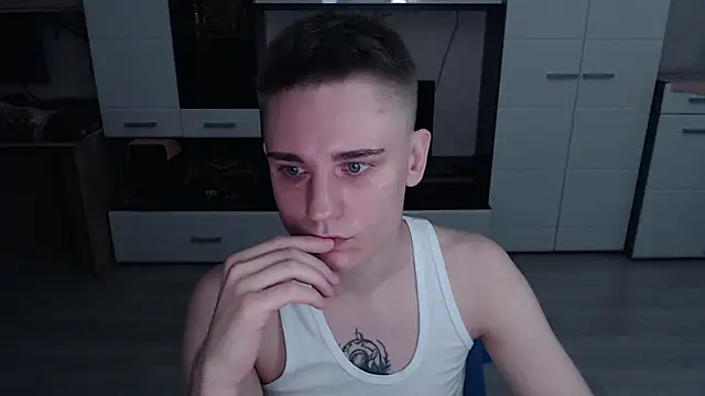 angryzan online show from October 22, 5:00 am