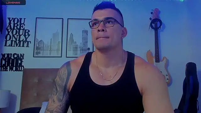 seancarreraa online show from October 23, 3:48 pm