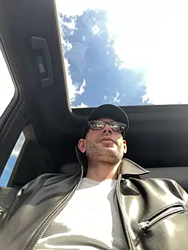 hailzeffn online show from April 28, 7:40 pm