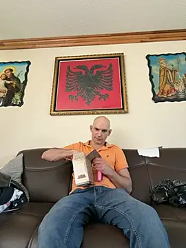 hailzeffn online show from April 23, 8:22 pm