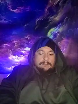 Snapshot of Spunonymous chatting on December 13, 3:54 pm Spunonymous online show from December 13, 3:54 pm