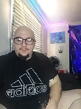 Snapshot of Spunonymous chatting on February 14, 4:52 pm Spunonymous online show from February 14, 4:52 pm