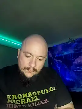 Snapshot of Spunonymous chatting on January 30, 3:44 am Spunonymous online show from January 30, 3:44 am