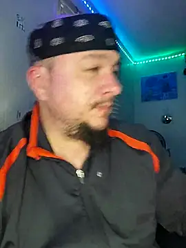 Snapshot of Spunonymous chatting on February 26, 12:14 pm Spunonymous online show from February 26, 12:14 pm