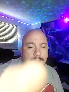 Snapshot of Spunonymous chatting on January 15, 8:05 pm Spunonymous online show from January 15, 8:05 pm