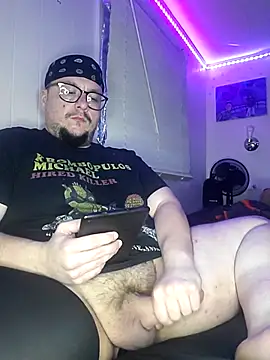 Snapshot of Spunonymous chatting on February 23, 3:29 am Spunonymous online show from February 23, 3:29 am
