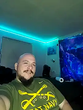 Snapshot of Spunonymous chatting on January 28, 4:39 am Spunonymous online show from January 28, 4:39 am