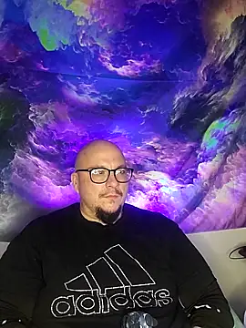 Snapshot of Spunonymous chatting on February 15, 6:44 am Spunonymous online show from February 15, 6:44 am