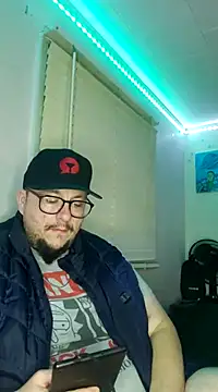 Snapshot of Spunonymous chatting on March 2, 4:07 am Spunonymous online show from March 2, 4:07 am