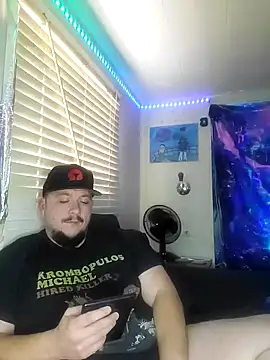 Snapshot of Spunonymous chatting on January 8, 8:07 pm Spunonymous online show from January 8, 8:07 pm