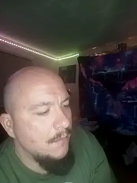 Snapshot of Spunonymous chatting on January 1, 1:26 am Spunonymous online show from January 1, 1:26 am