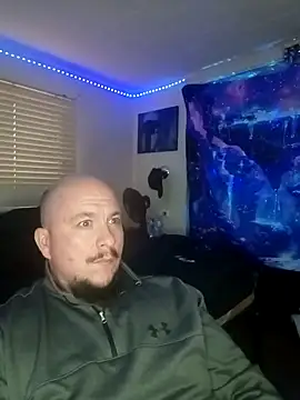 Snapshot of Spunonymous chatting on January 1, 8:58 pm Spunonymous online show from January 1, 8:58 pm