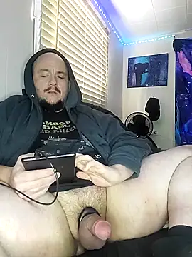 Snapshot of Spunonymous chatting on January 5, 8:10 pm Spunonymous online show from January 5, 8:10 pm