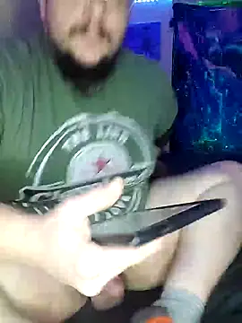Snapshot of Spunonymous chatting on February 13, 4:32 am Spunonymous online show from February 13, 4:32 am