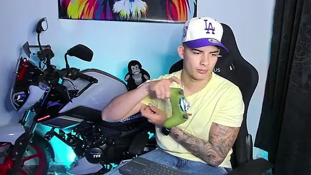 Snapshot of jacob_firexx chatting on March 8, 1:26 am jacob firexx online show from March 8, 1:26 am