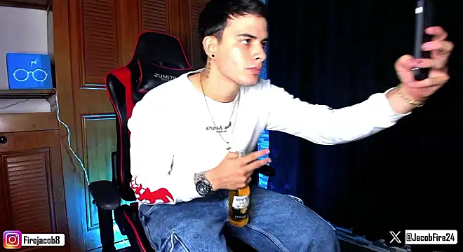 Snapshot of jacob_firexx chatting on December 7, 2:53 am jacob firexx online show from December 7, 2:53 am