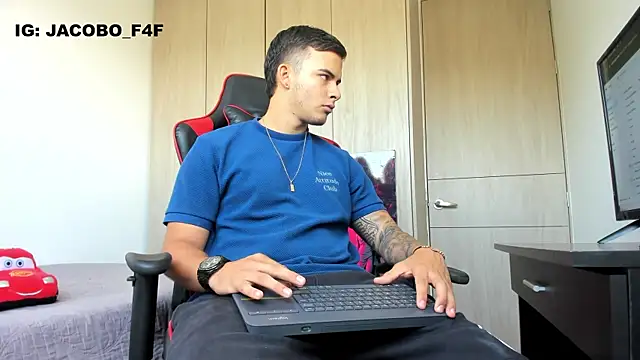 Snapshot of jacob_firexx chatting on September 21, 4:40 pm jacob firexx online show from September 21, 4:40 pm
