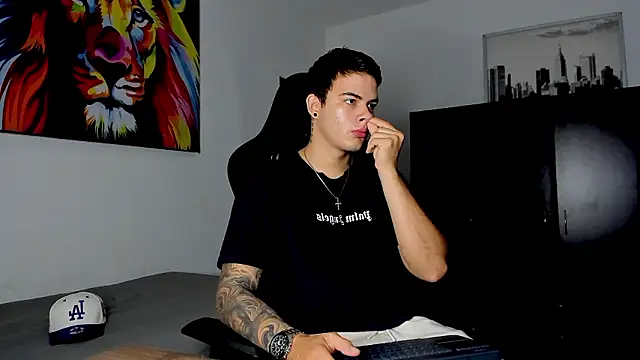 Snapshot of jacob_firexx chatting on December 4, 12:36 pm jacob firexx online show from December 4, 12:36 pm