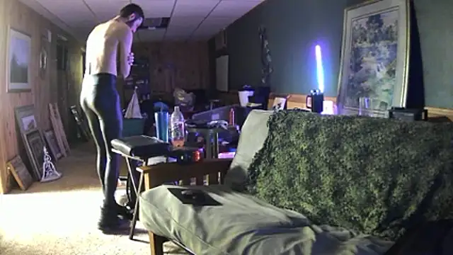 Vash Valentine online show from February 12, 8:20 am