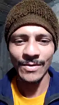 Snapshot of Burhade-- chatting on December 16, 12:48 am Burhade-- online show from December 16, 12:48 am