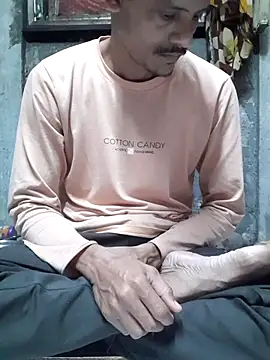 Snapshot of Burhade-- chatting on October 26, 11:07 pm Burhade-- online show from October 26, 11:07 pm