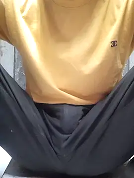 Snapshot of Burhade-- chatting on October 22, 10:35 pm Burhade-- online show from October 22, 10:35 pm