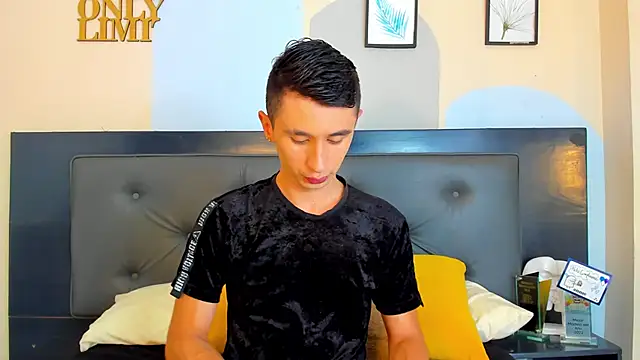 Jotastevensxx online show from April 23, 7:27 pm