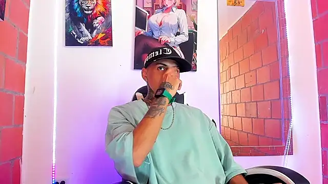 Liam lee online show from March 17, 9:39 pm