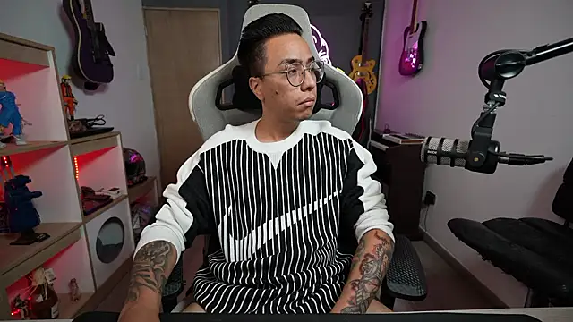 granxarma960 online show from February 2, 9:45 pm