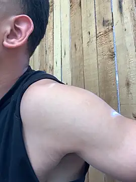 ALAN SANTHOS online show from November 9, 7:29 pm